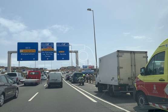 Accidente múltiple en la GC-1 a su paso por Telde, a la altura de La Pardilla/TA.